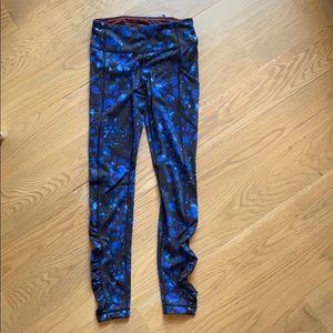 Lululemon printed floral leggings with side pocket